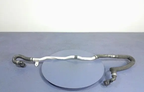 BMW X5 E53 Engine coolant pipe/hose 6992936