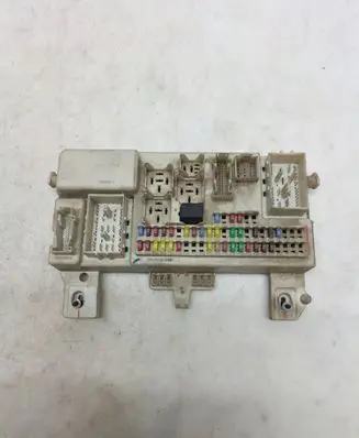 Mazda 3 I Fuse module BN8V66730B 519101026 00107517