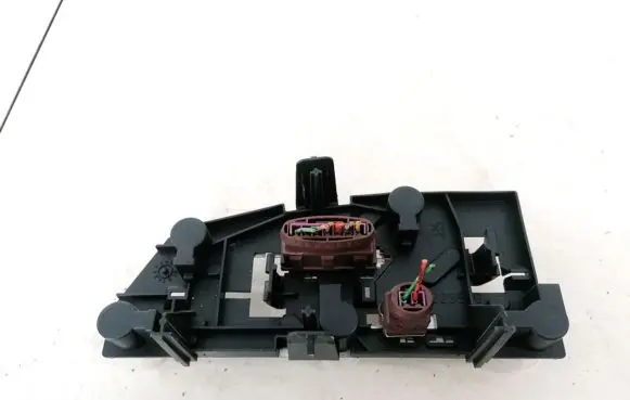 Peugeot 406 Tail light bulb cover holder 2255G