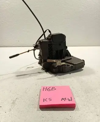 Mercedes-Benz C W203 Front door lock A2037200435