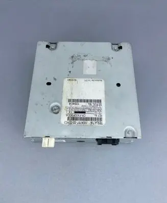 Tesla Model S Radio/CD/DVD/GPS head unit 100478702D