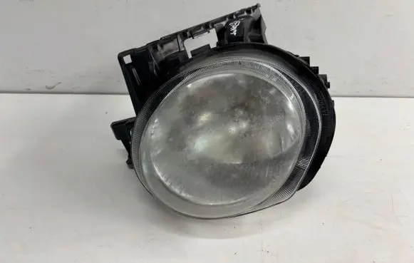 Nissan Juke I F15 Headlight/headlamp