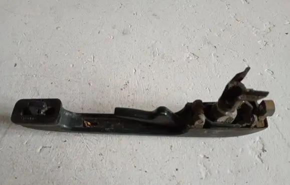 Volkswagen Golf IV Front door exterior handle 698547