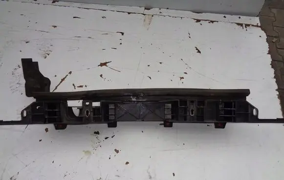 Opel Astra J Intercooler air channel guide 