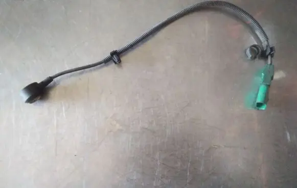Audi A3 S3 8L Detonation knock sensor 06E905377A