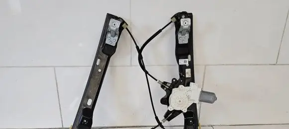 Ford Focus Front door window regulator with motor 924754106 BM51A23200BD