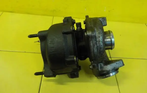 Audi A4 S4 B8 8K Turbo 03L145702D