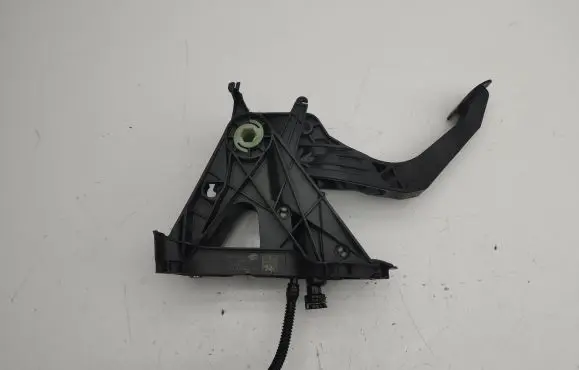 Clutch pedal