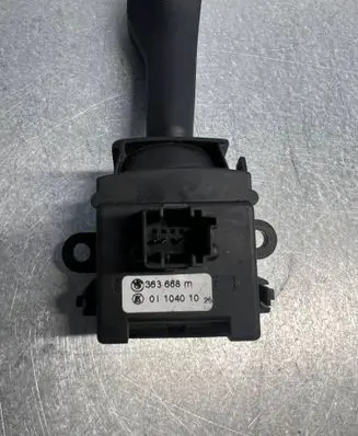 BMW X3 E83 Wiper turn signal indicator stalk/switch 363668m