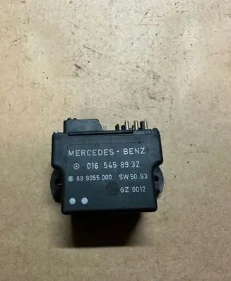 Mercedes-Benz Sprinter W901 W902 W903 W904 Glow plug pre-heat relay 0165458932