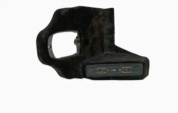 Mercedes-Benz E W212 USB socket connector 