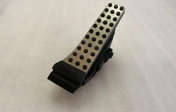 Mercedes-Benz CLS C257 Accelerator throttle pedal A2053000104