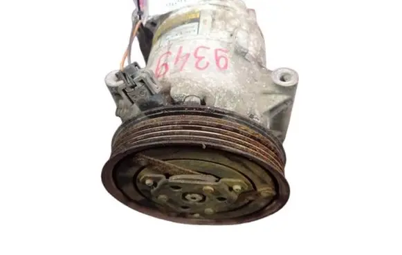 Renault Megane II Air conditioning (A/C) compressor (pump) 8200316164