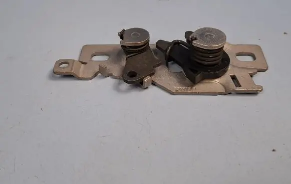 Citroen Berlingo Engine bonnet/hood lock/catch 9808870280