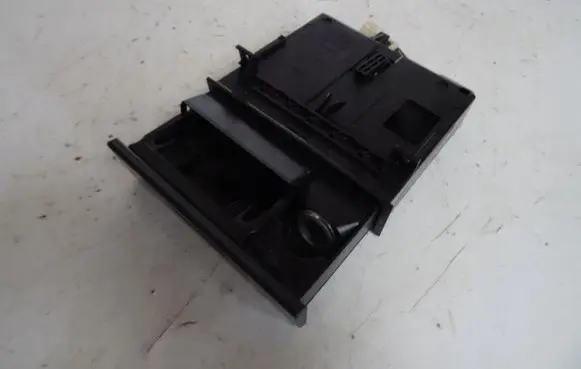 Porsche Cayenne (9PA) Car ashtray 7L5858329A