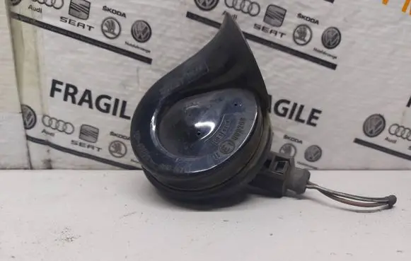 Volkswagen PASSAT B6 Horn signal E1000209 E10209