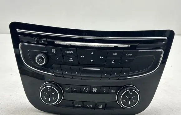 Peugeot 508 Climate control unit E1077075 075011210169068