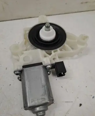 Mercedes-Benz GLE W167 Front door window regulator motor A0009065806 0008046119 C68333101