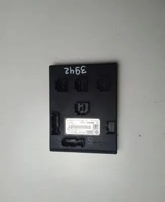 Audi A4 S4 B8 8K Comfort/convenience module 8K0907063DC