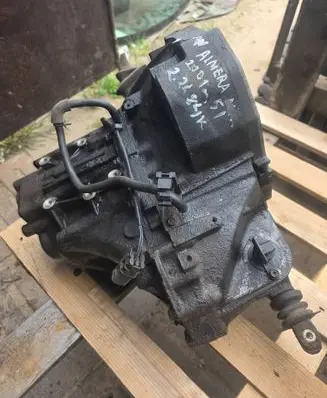 Nissan Almera Tino Manual 5 speed gearbox 