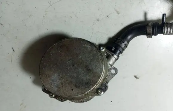 Audi A6 S6 C6 4F Vacuum pump 057145100AE