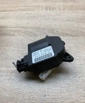 Opel Zafira B Air flap motor/actuator 2512031B 006972T