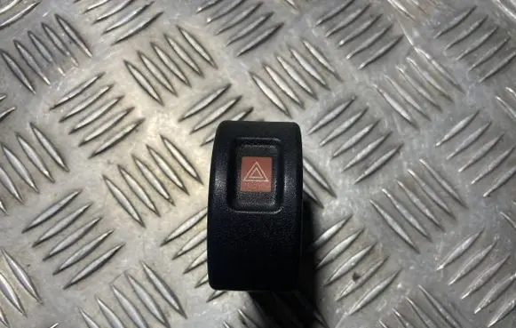 Volkswagen Golf IV Hazard light switch 09138059 09131728