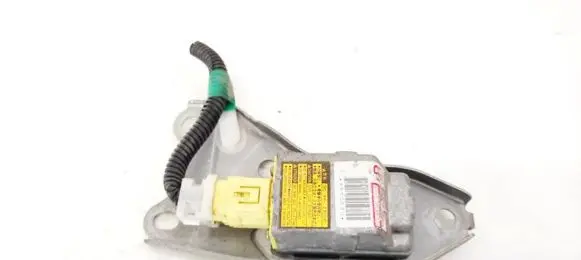 Toyota Avensis Verso Airbag deployment crash/impact sensor 8986044010 89860-44010