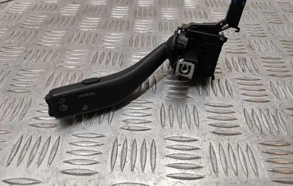 Skoda Octavia Mk2 (1Z) Wiper control stalk 1K0953519A 01203506