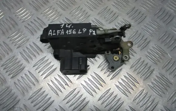Alfa Romeo 156 Front door lock