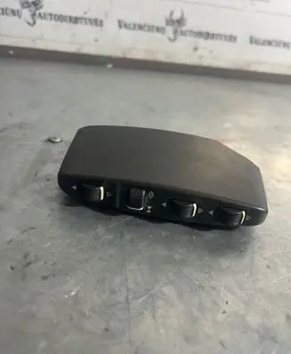 Mercedes-Benz E W212 Seat control switch A0018001378