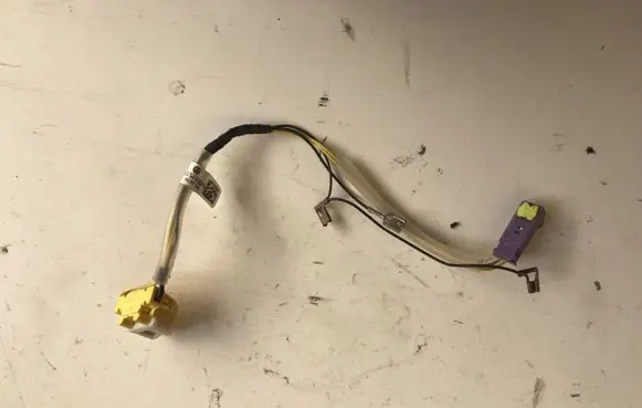 Skoda Octavia Mk2 (1Z) Airbag squib ring wiring 1K0971584