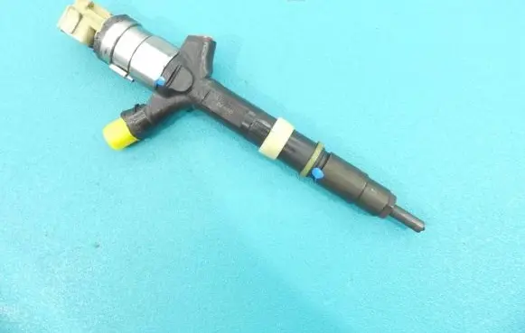 Toyota Avensis T220 Fuel injector 23670-27010-D IMPRK1280465