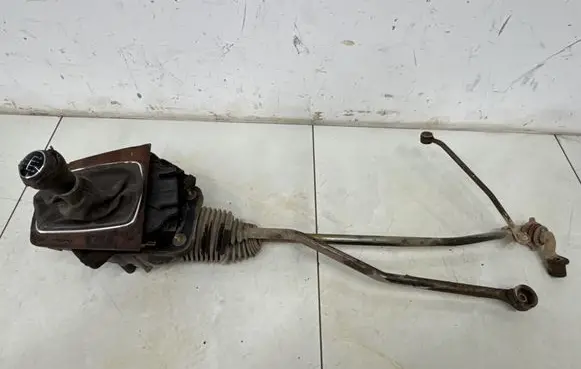 Audi A4 S4 B6 8E 8H Gear shifter/selector 8D0711167