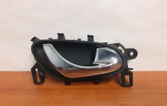 Nissan Qashqai Rear door interior handle 806704EA0A 12251