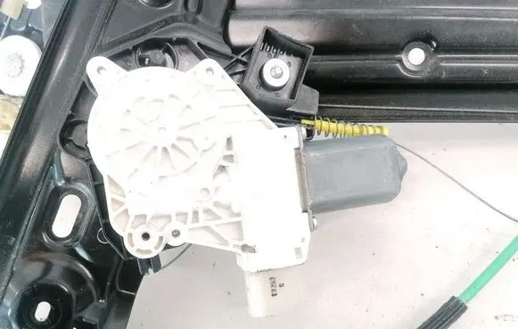 BMW 5 GT F07 Front door window regulator motor 72481720 72715649