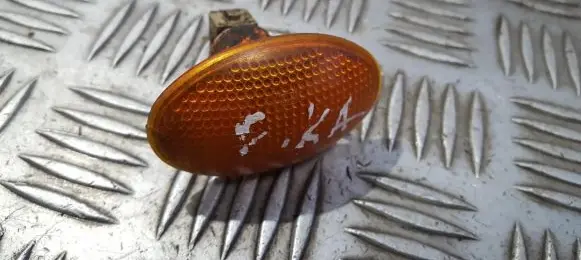 Ford Ka Front fender indicator light