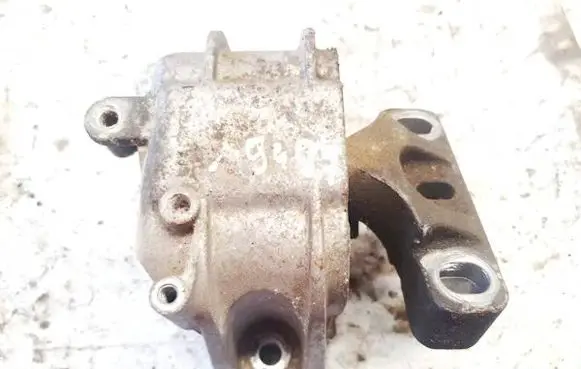 Volkswagen Golf Plus Engine mount bracket 1k0199262aj