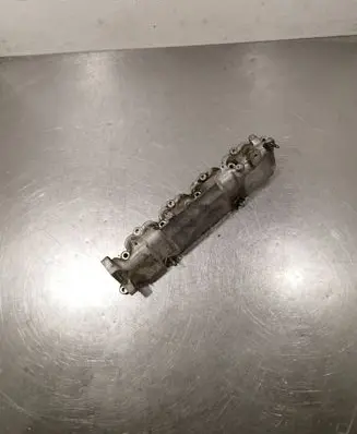 Toyota Avensis Verso Intake manifold