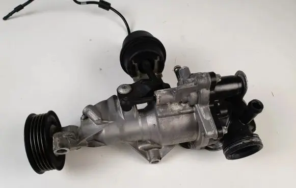 Mercedes-Benz CLA C117 X117 W117 Water pump A2702000601