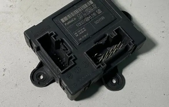 Ford Fiesta Door control unit/module CV1T14B531AD 10027226 1002722606