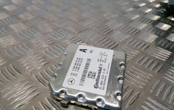 Mercedes-Benz S W221 Windshield/windscreen camera A0009050338
