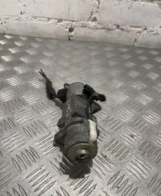 Toyota Avensis T220 Ignition lock 450200504