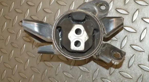 Hyundai i40 Engine mount bracket 218303Z200
