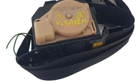 Suzuki Grand Vitara II Front seatbelt 84920-65j0-4car