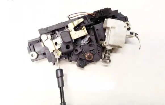 Audi A6 S6 C5 4B Central locking motor 8d9827565c 40827565h