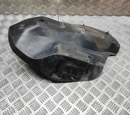 Mitsubishi 3000 GT Rear arch fender liner splash guards MB698868