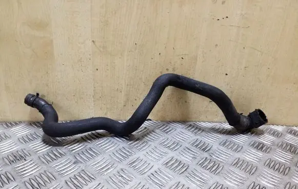 Jaguar XF X250 Engine coolant pipe/hose