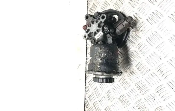 Toyota Yaris Power steering pump X9K41243 110