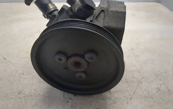 BMW 3 E90 E91 Power steering pump 7693974118 67581690ZL